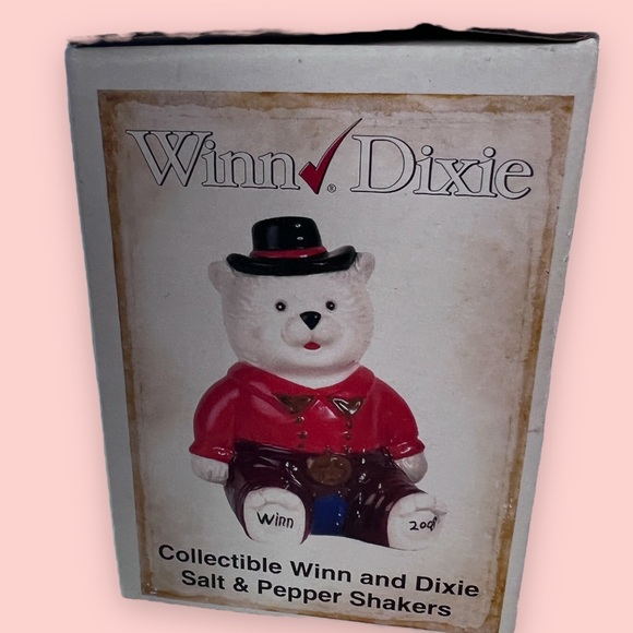Winn Dixie 2008 Collectible Winn and Dixie Salt & Pepper Shakers. New in box. - Picture 4 of 7